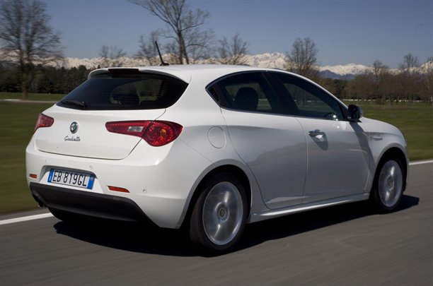https://wcar.sets.lv/cars/Alfa Romeo/Giulietta hečbeks/055299b01fc5246952551493cb4aec77.jpg